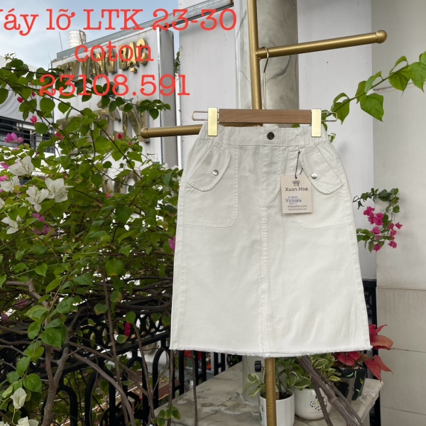 váy kaki dài màu trắng